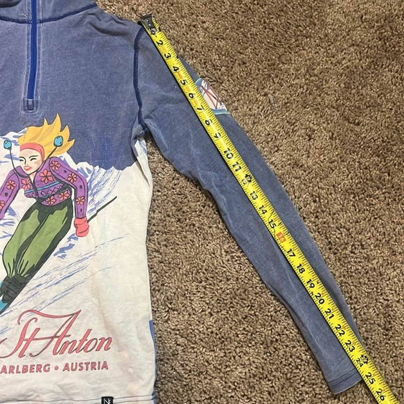 Neve, St Anton, Zip Neck base layer, no interior tag - Small - Picture 8 of 9